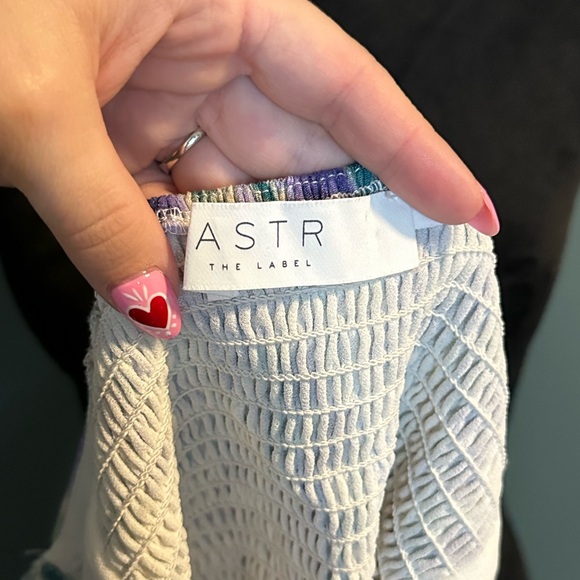 ASTR The Label - Floral Printed V Wired Long Sleeve - S - Picture 5 of 6